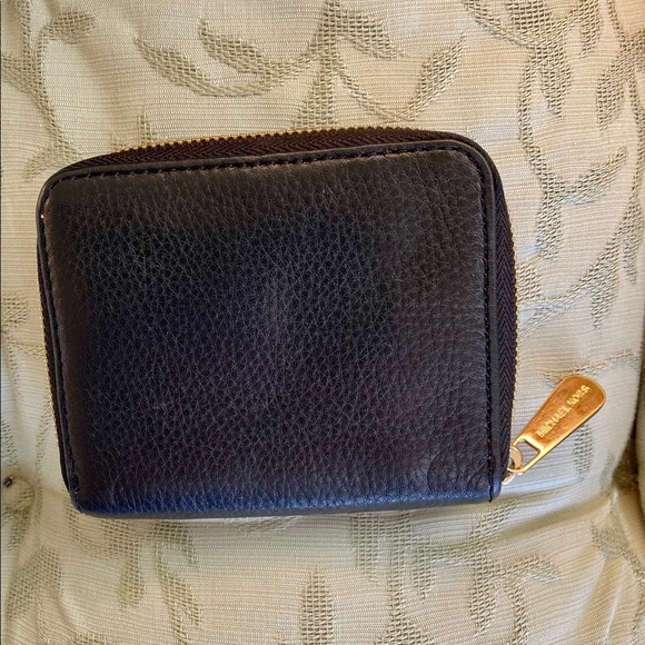 NWOT Michael Kors Pebbled Leather Wallet - Picture 2 of 4